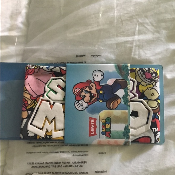 Levi’s x Super Mario Bros bandanna - Picture 3 of 3